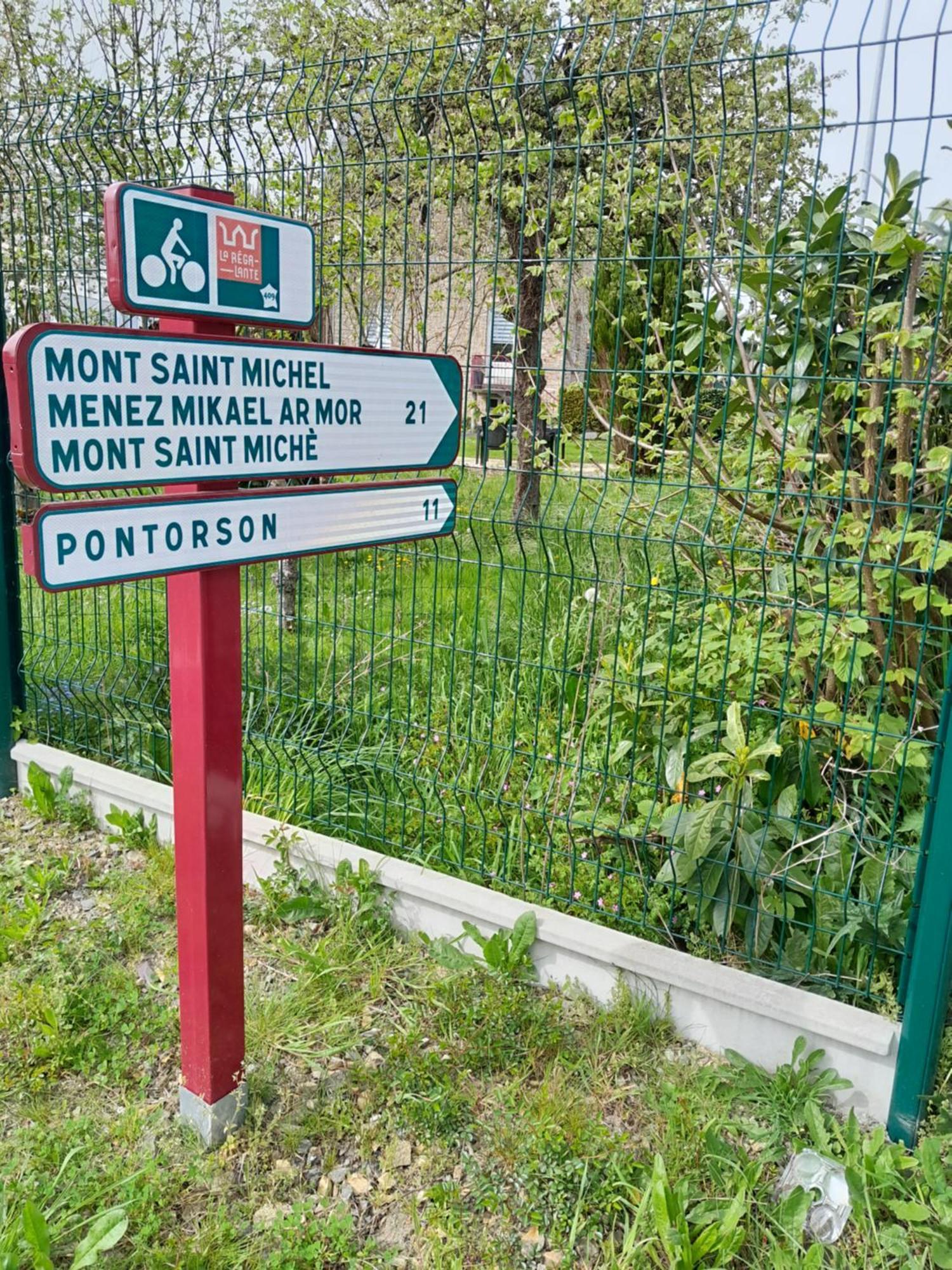 Tante Adele Villa Saint-Ouen-de-la-Rouerie Exterior photo